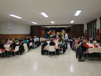 Vista panorámica del salón mientras la comida.